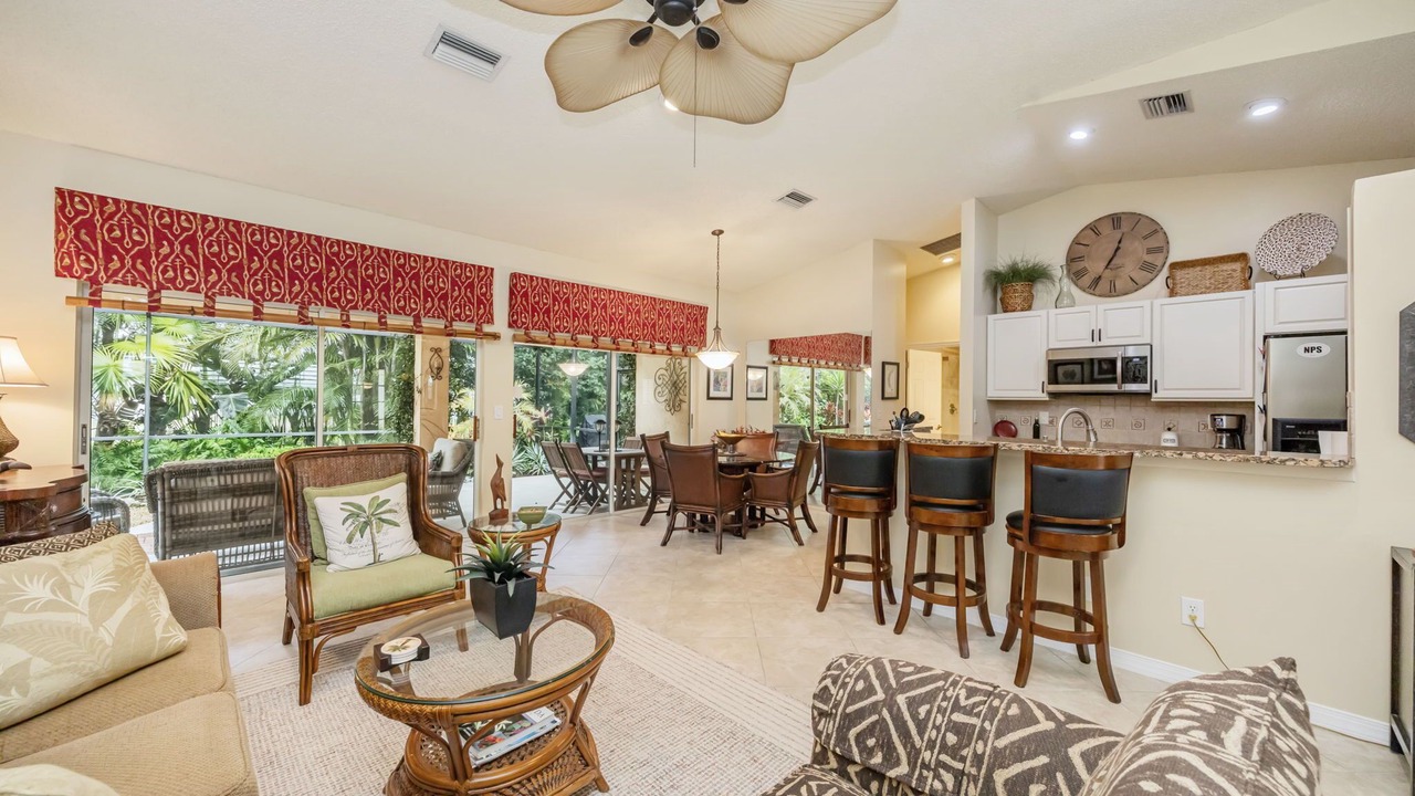 Photo of Livingroom in North Naples