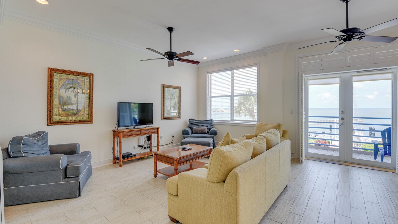 Photo of Livingroom in Bahama Village