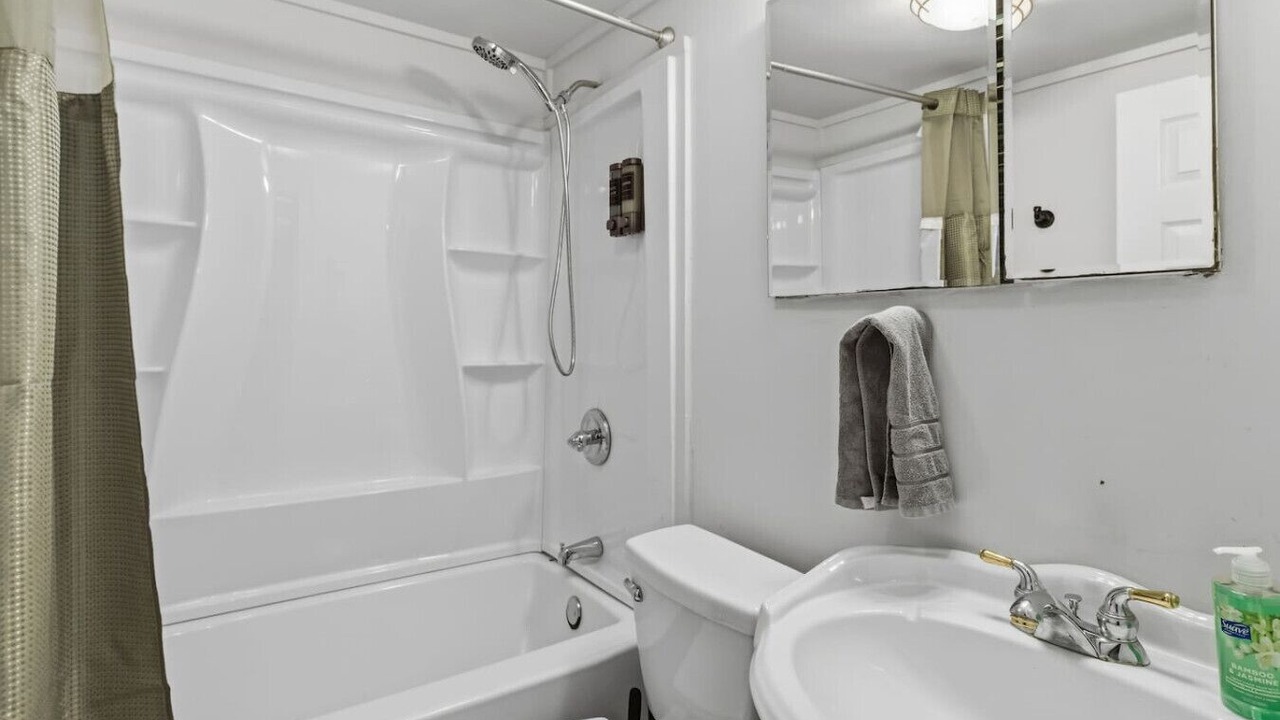 Photo of Bathroom in Home Park