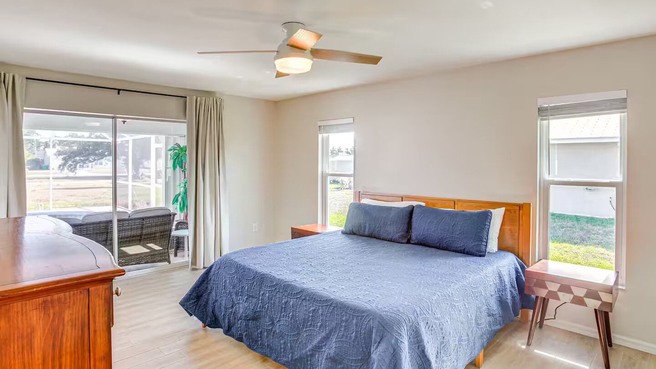 Photo of Bedroom in Englewood East