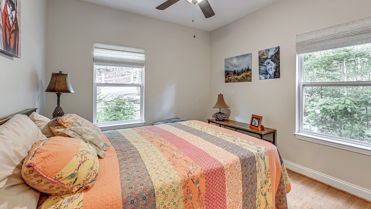 Photo of Bedroom in Sapphire