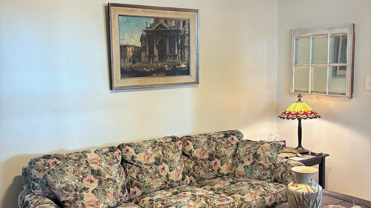 Photo of Livingroom in Smyrna