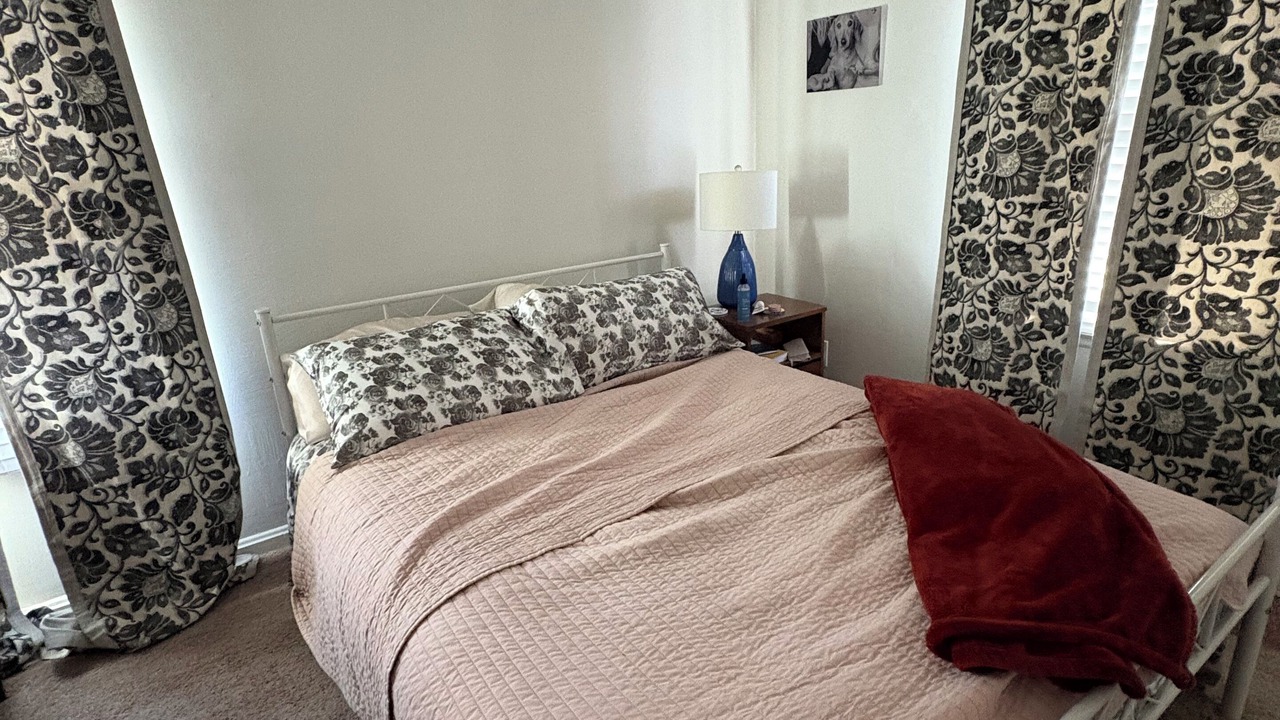 Photo of Bedroom in Smyrna