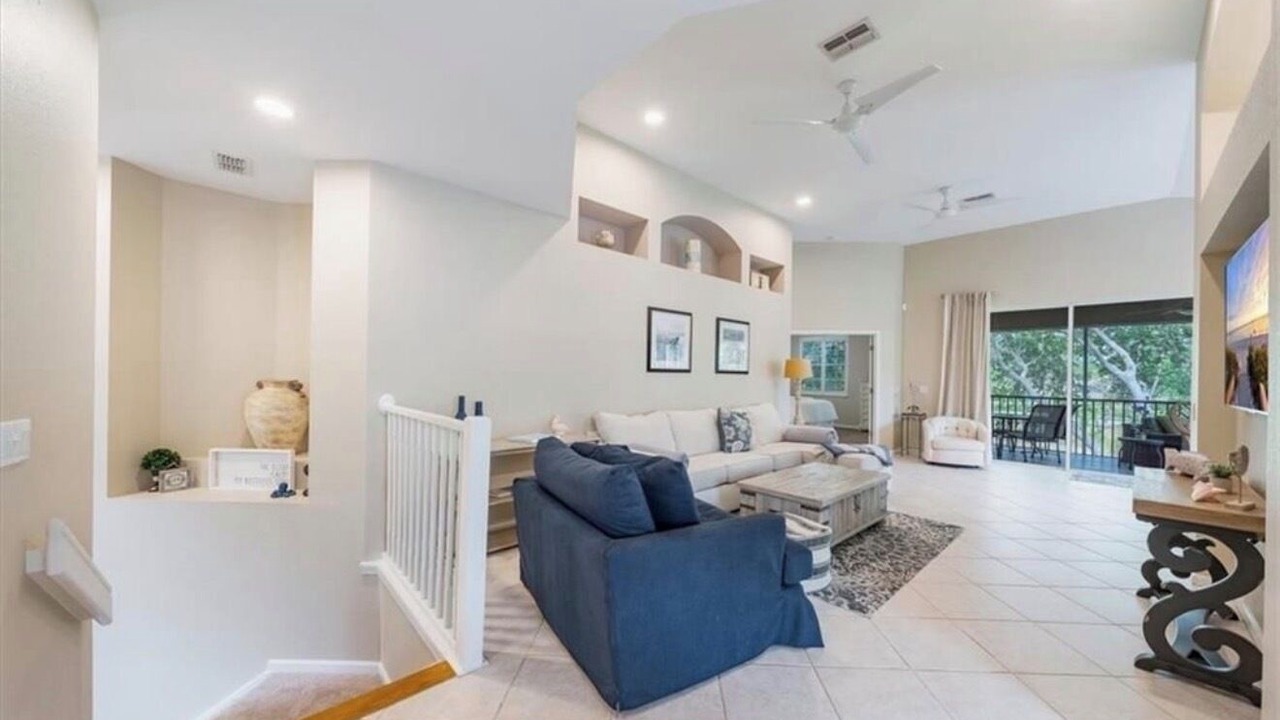 Photo of Livingroom in North Naples