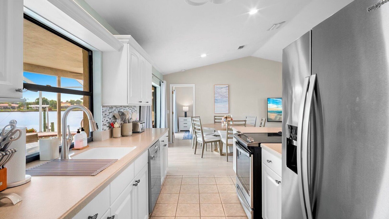 Photo of Kitchen in Lochmoor Waterway Estates