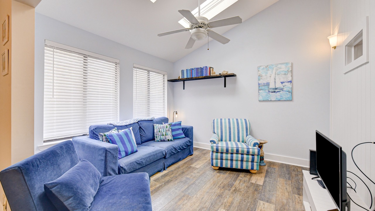 Photo of Livingroom in St. Simons Island