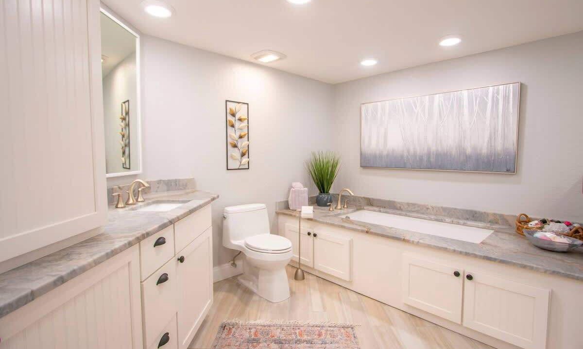 Photo of Bathroom in Sand Key