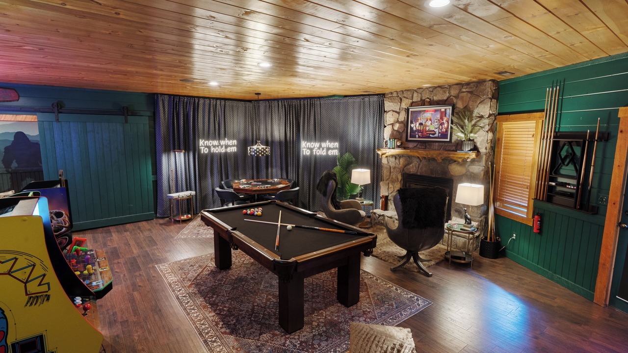 Photo of Bedroom in Foxfire Estates
