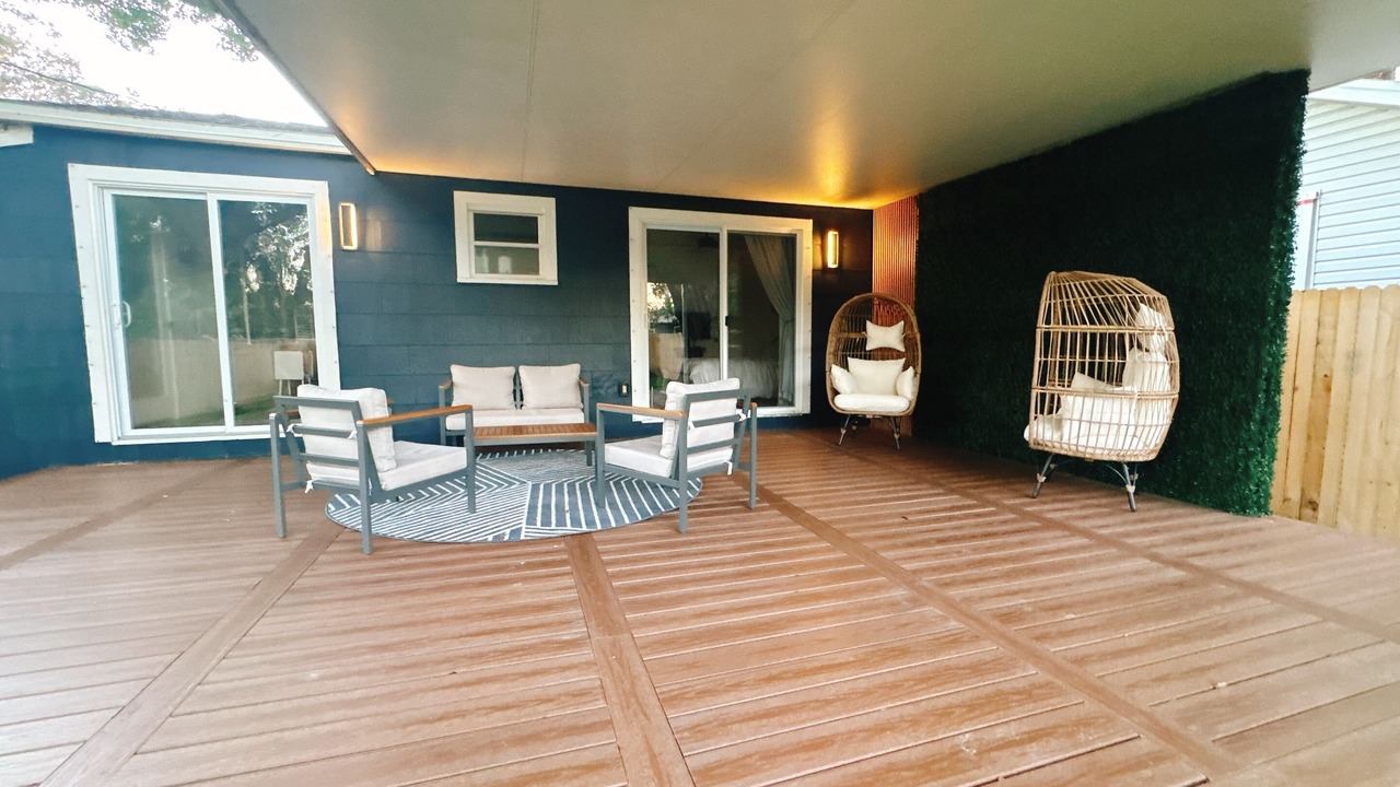 Photo of Patio Balcony in St. Petersburg