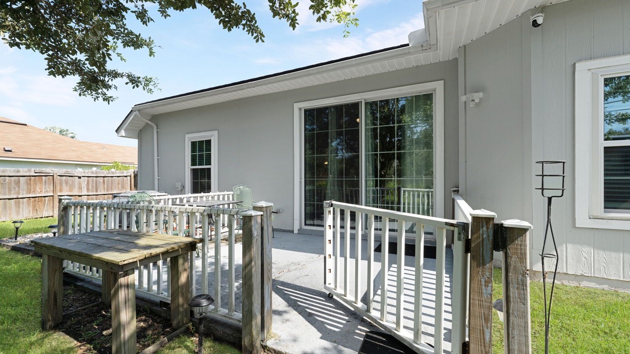 Photo of Patio Balcony in St. Johns