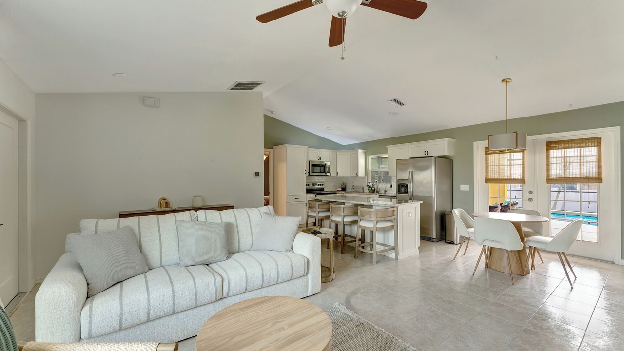 Photo of Livingroom in North Port