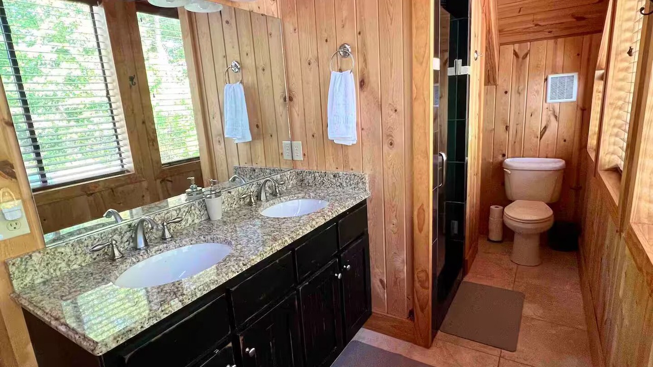 Photo of Bathroom in Six Mile