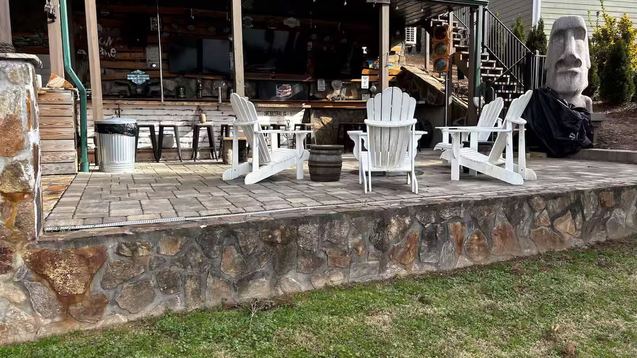 Photo of Outdoor in Six Mile