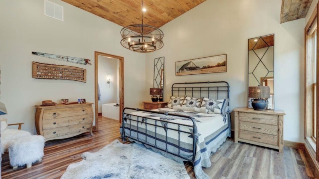 Photo of Bedroom in McCaysville