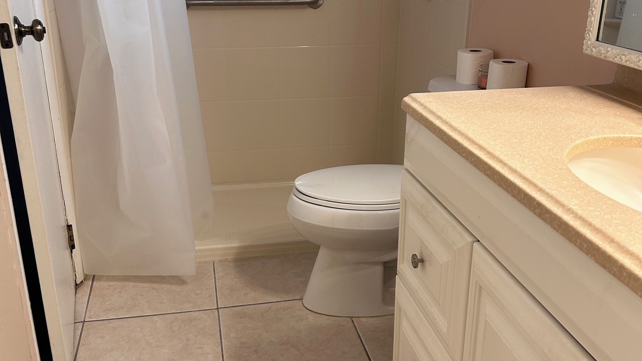 Photo of Bathroom in Hallandale Beach