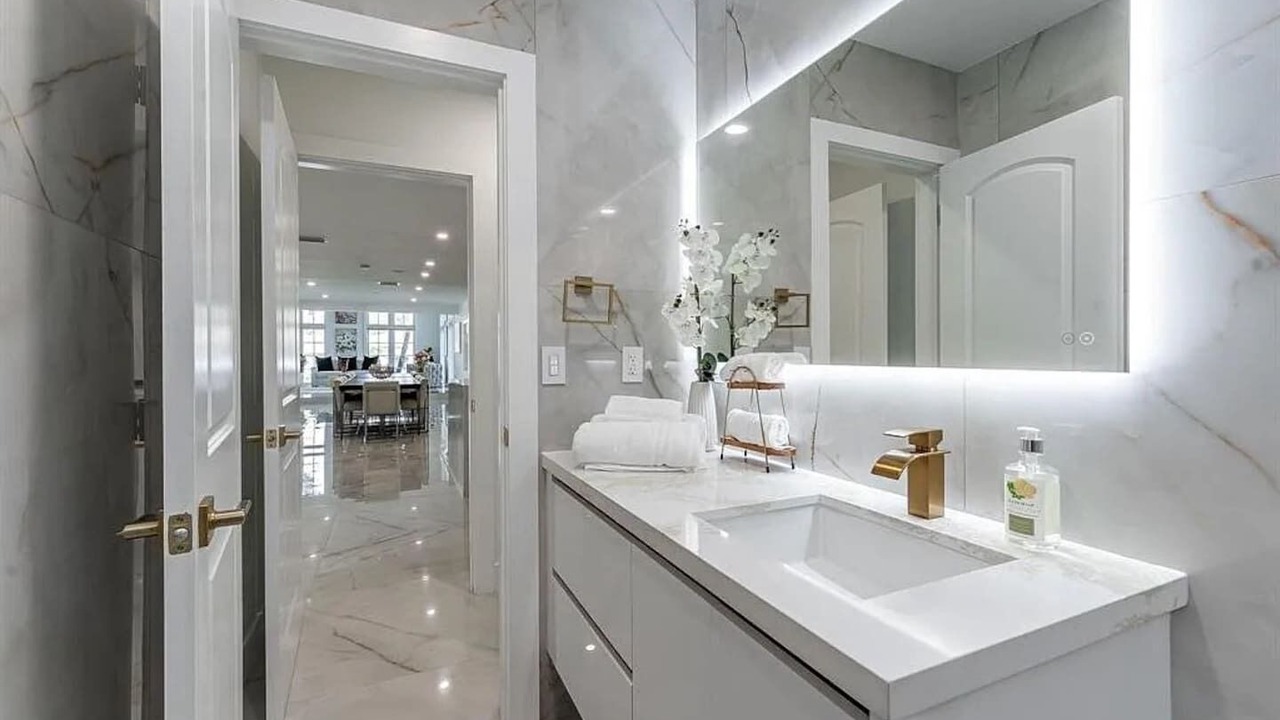 Photo of Bathroom in Palmetto Bay