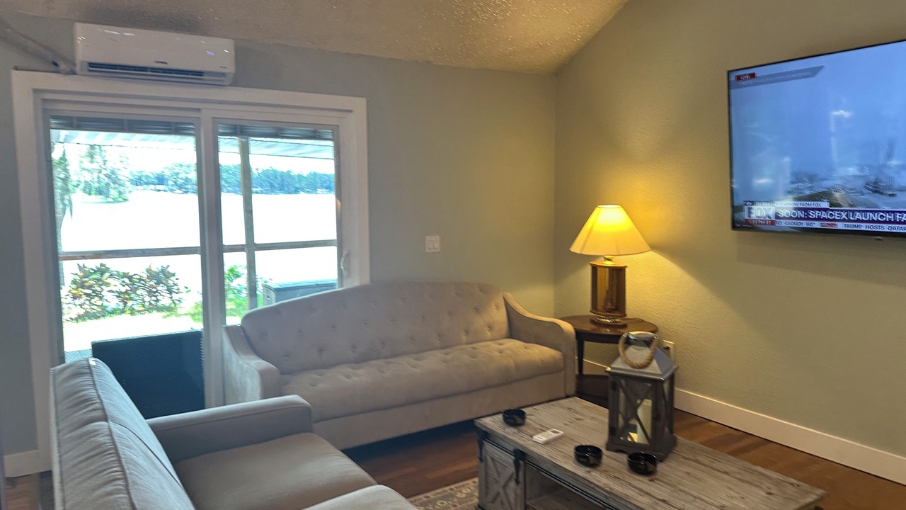 Photo of Livingroom in Land O' Lakes