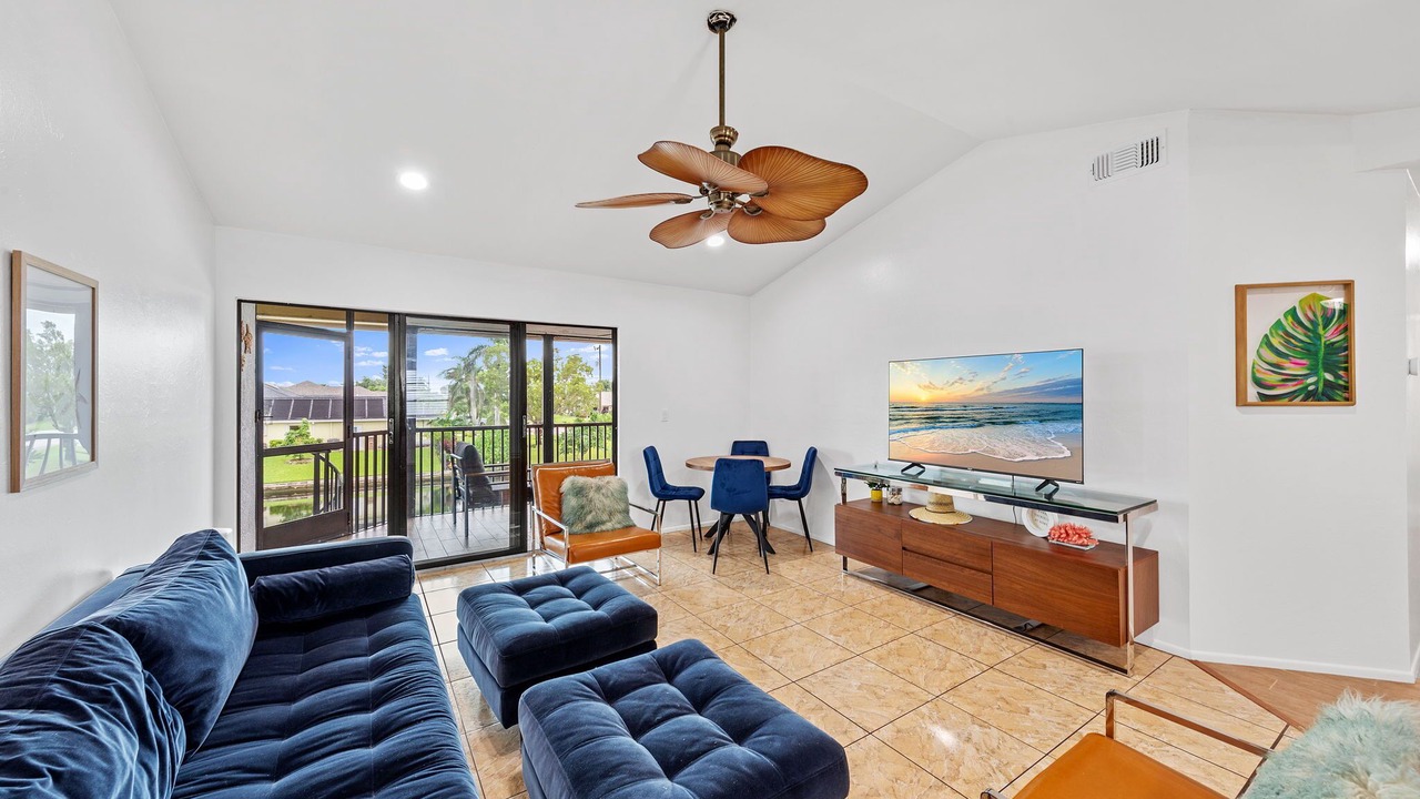 Photo of Livingroom in Eight Lakes