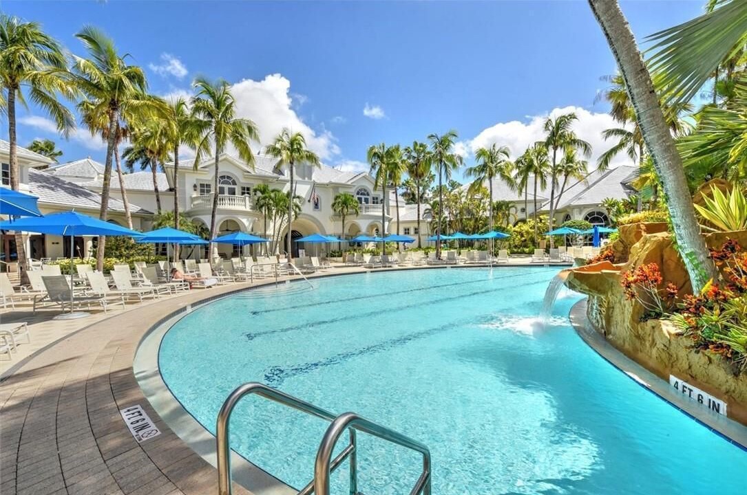 Photo of Outdoor in Naples