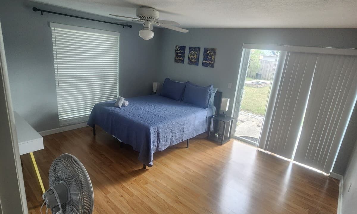 Photo of Bedroom in Timberlane Woodlake