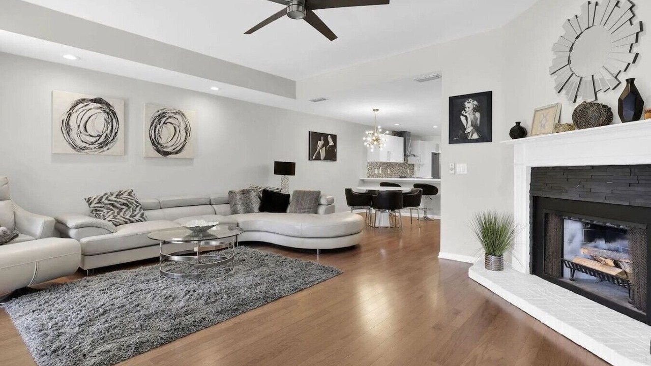 Photo of Livingroom in Palm Valley