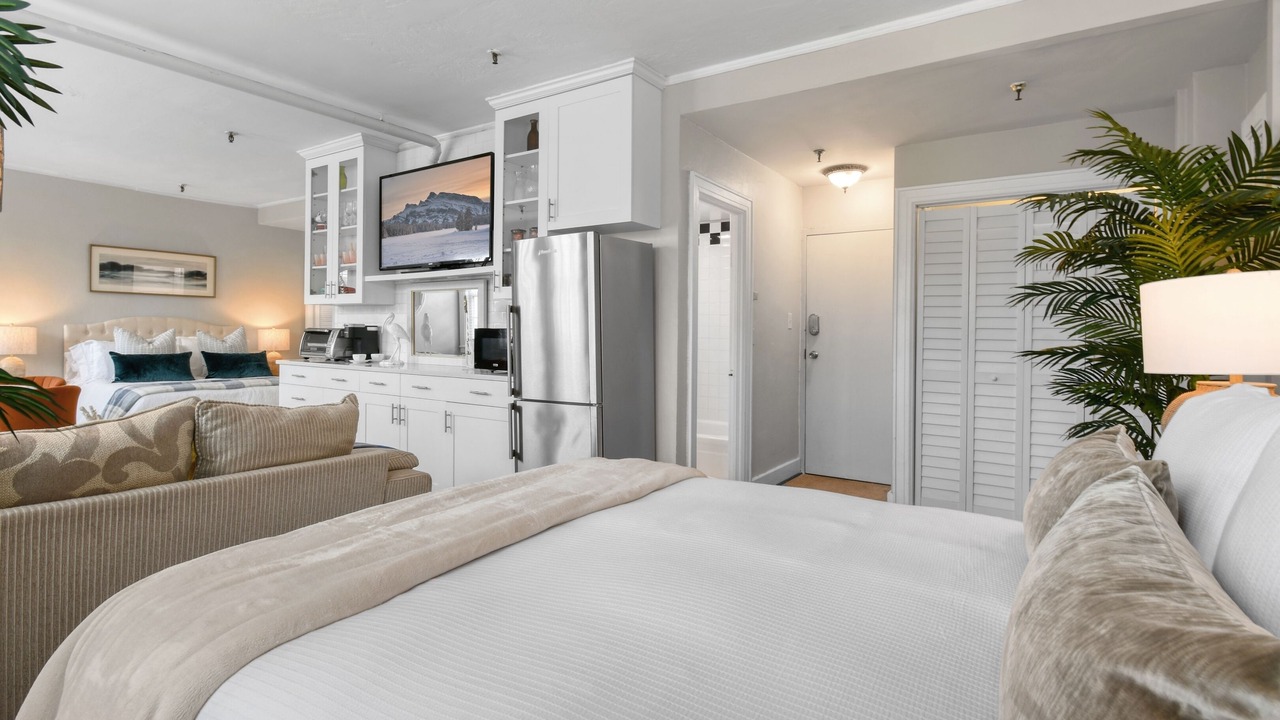 Photo of Bedroom in Palm Beach