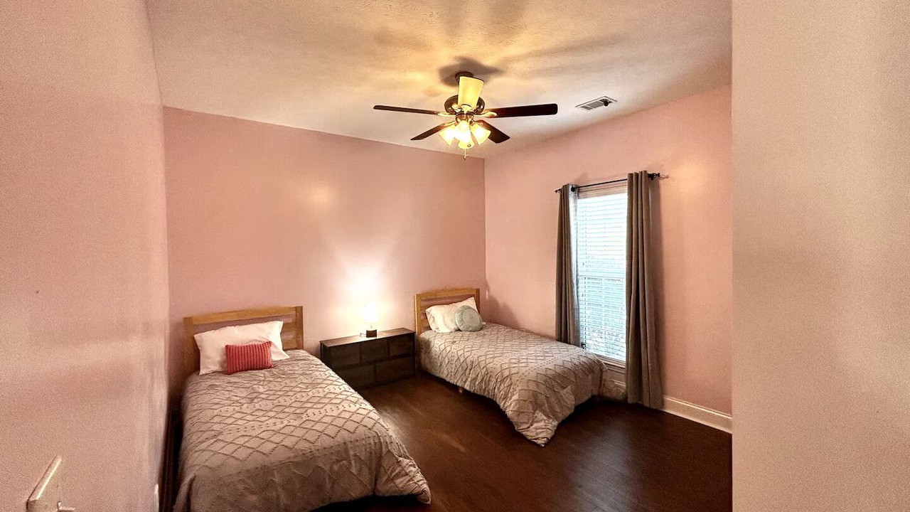 Photo of Bedroom in Seiglers Crossroads