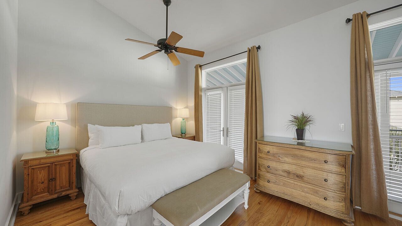 Photo of Bedroom in Frangista Beach