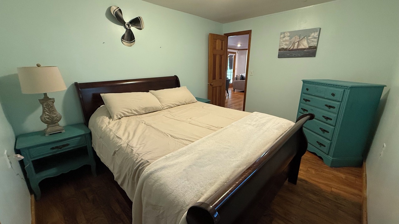 Photo of Bedroom in Townville