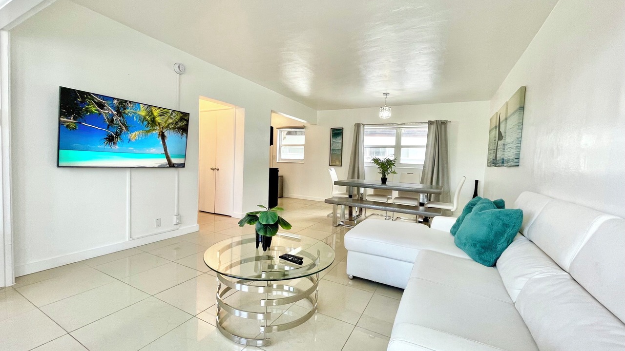 Photo of Livingroom in Dolphin Isles