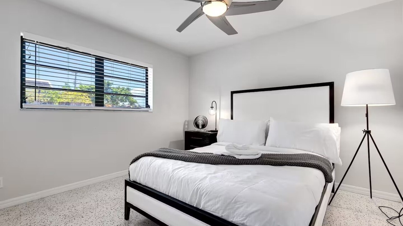 Photo of Bedroom in Lauderdale Harbours