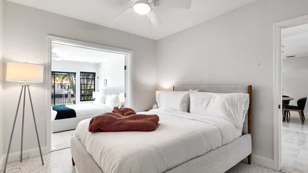 Photo of Bedroom in Lauderdale Harbours