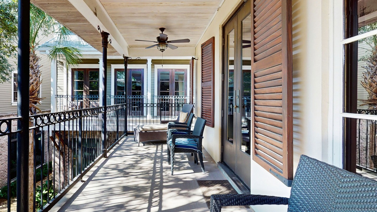 Photo of Patio Balcony in Baytowne Wharf