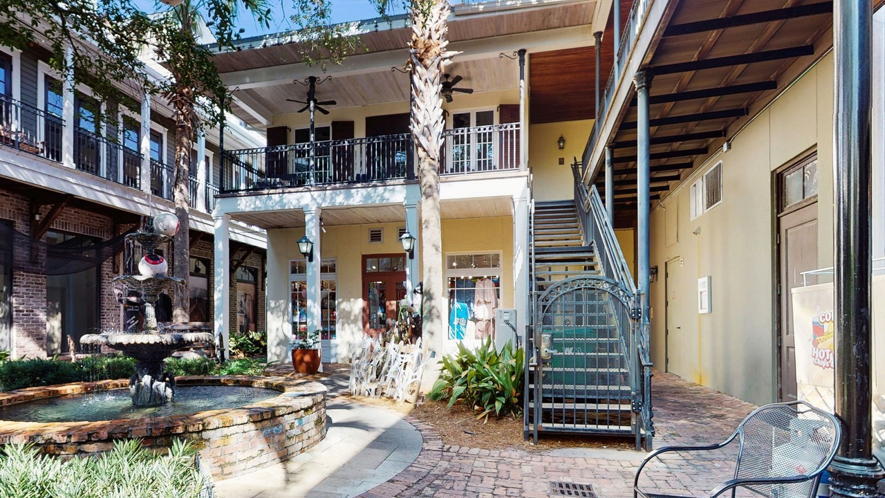 Photo of Patio Balcony in Baytowne Wharf