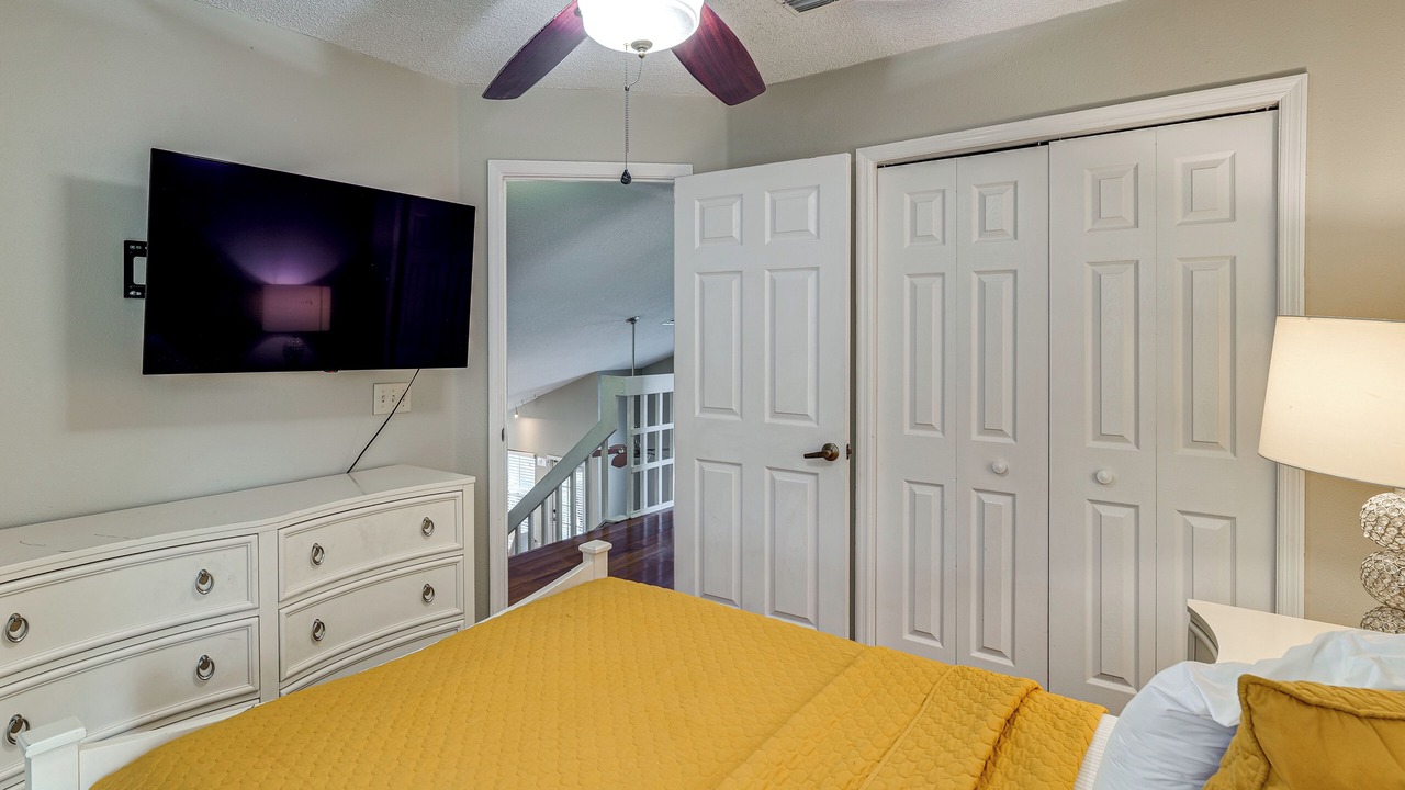 Photo of Bedroom in Lake Davenport Estates