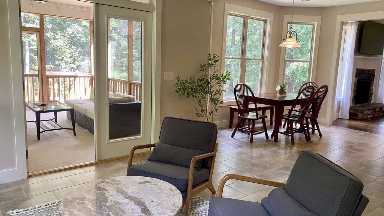 Photo of Livingroom in Senoia