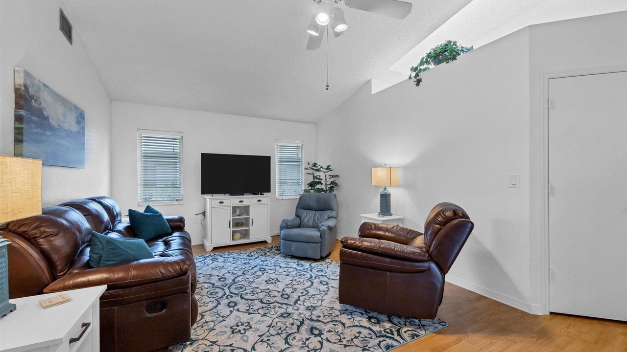 Photo of Livingroom in Deep Creek