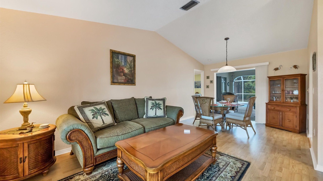 Photo of Livingroom in Deep Creek