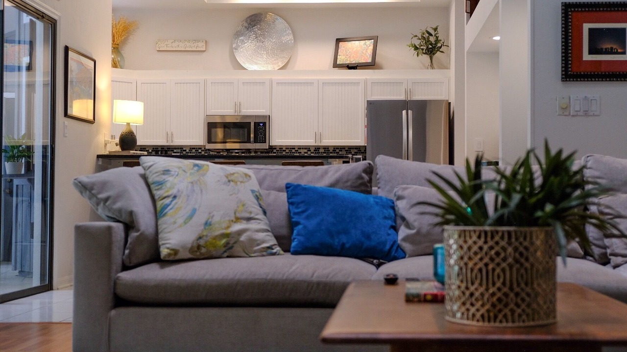 Photo of Livingroom in Haile Plantation