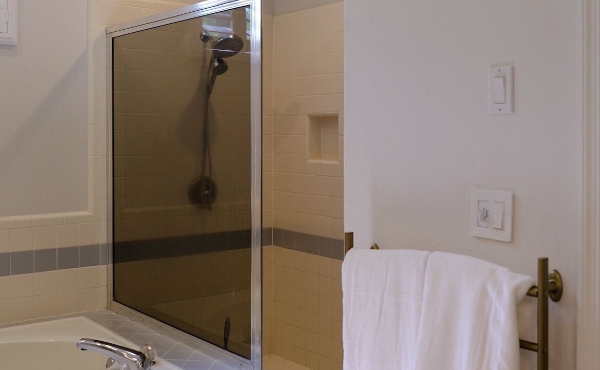 Photo of Bathroom in Haile Plantation