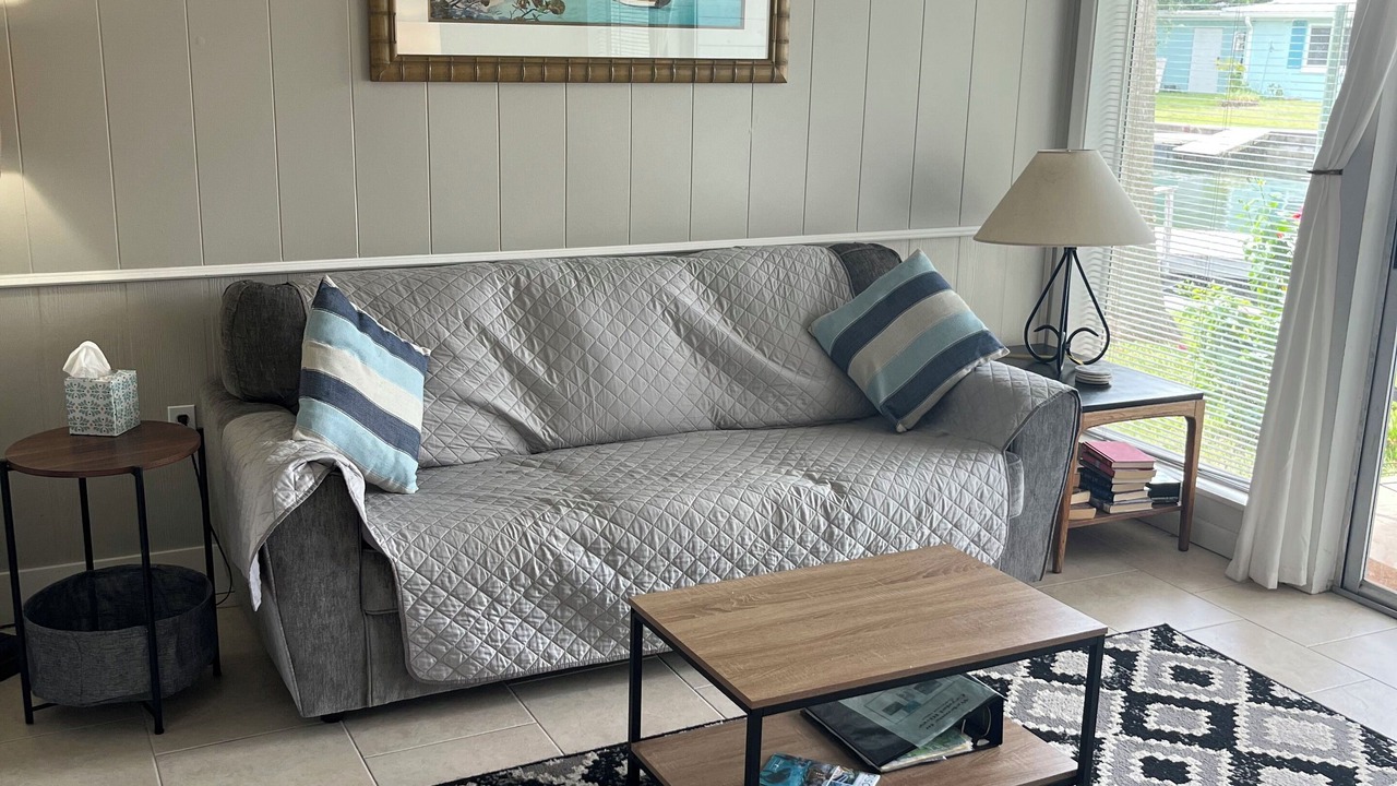 Photo of Livingroom in Springs at Kings Bay