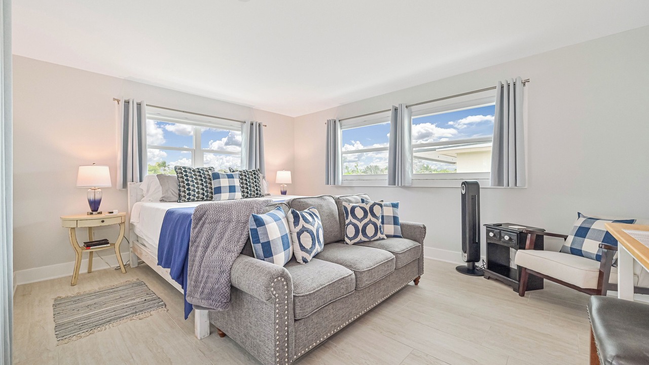 Photo of Bedroom in Fort Myers Shores