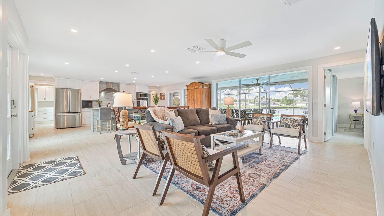 Photo of Livingroom in Fort Myers Shores