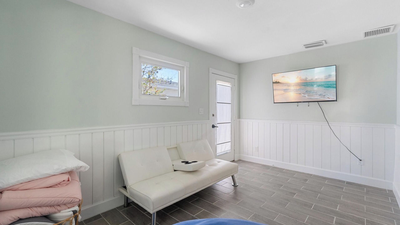Photo of Livingroom in Davis Islands