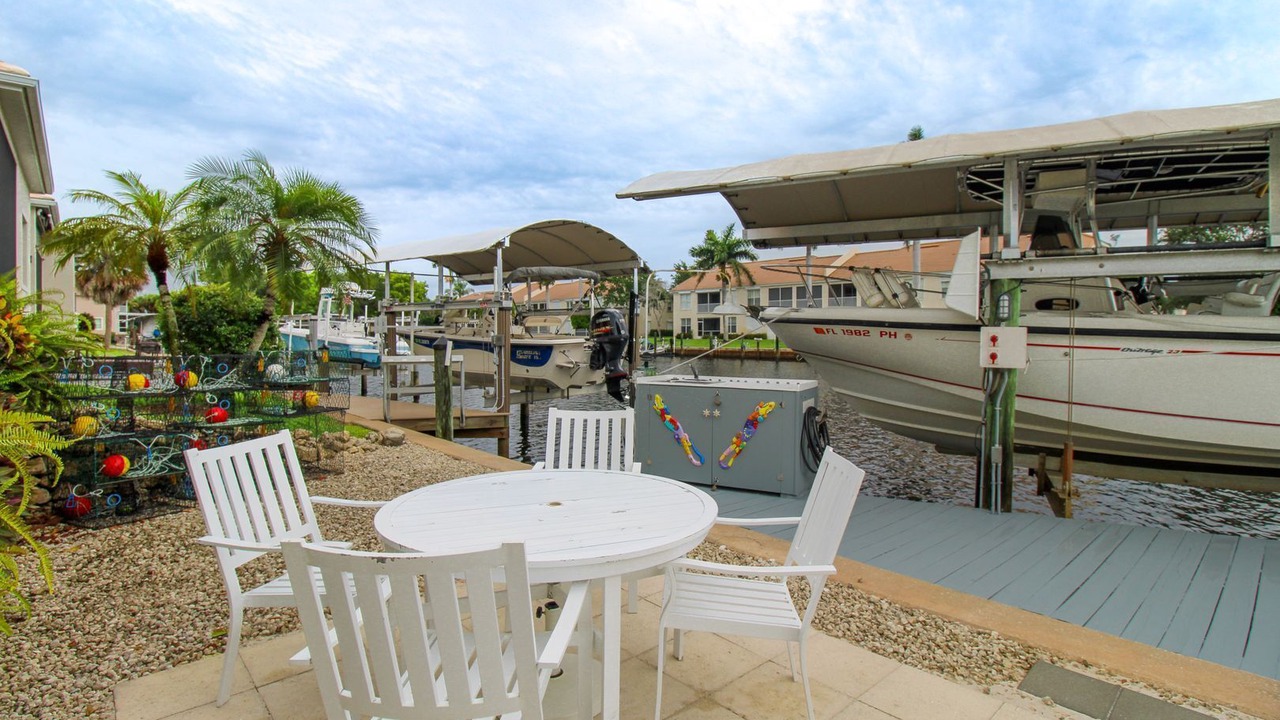 Photo of Outdoor in Naples
