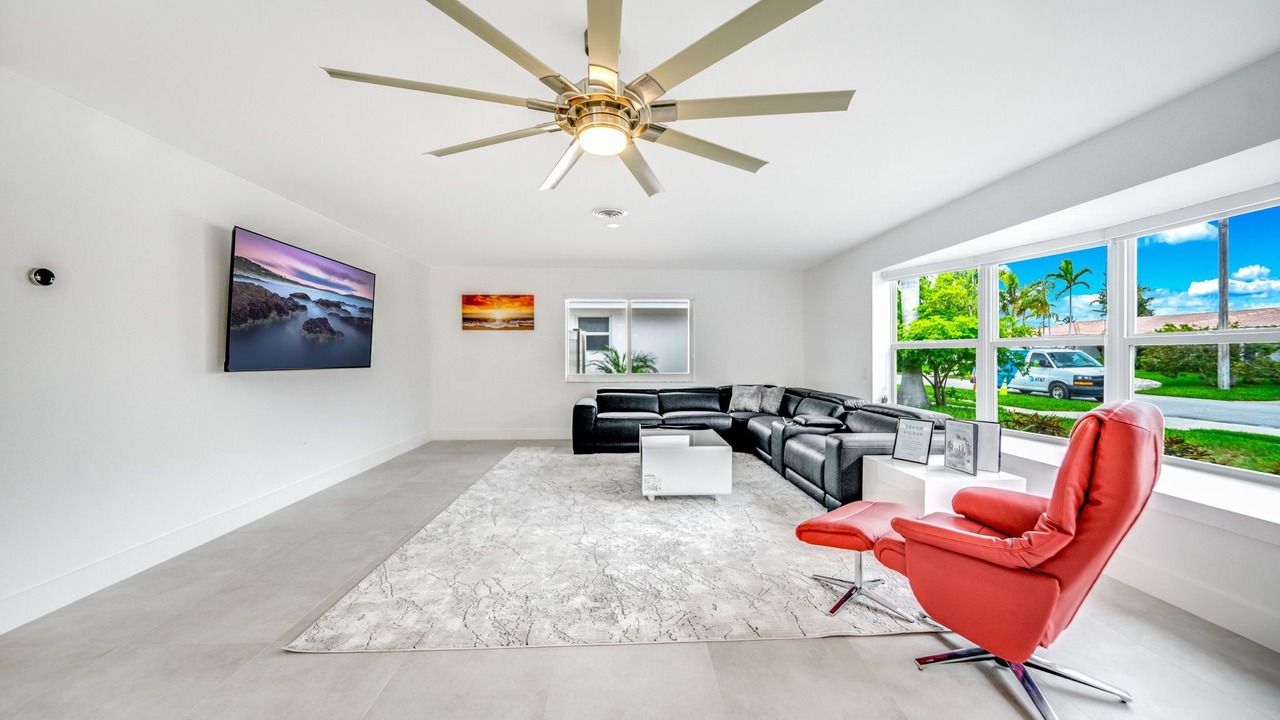 Photo of Livingroom in Coral Ridge Isles