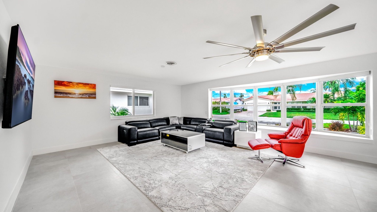 Photo of Livingroom in Coral Ridge Isles
