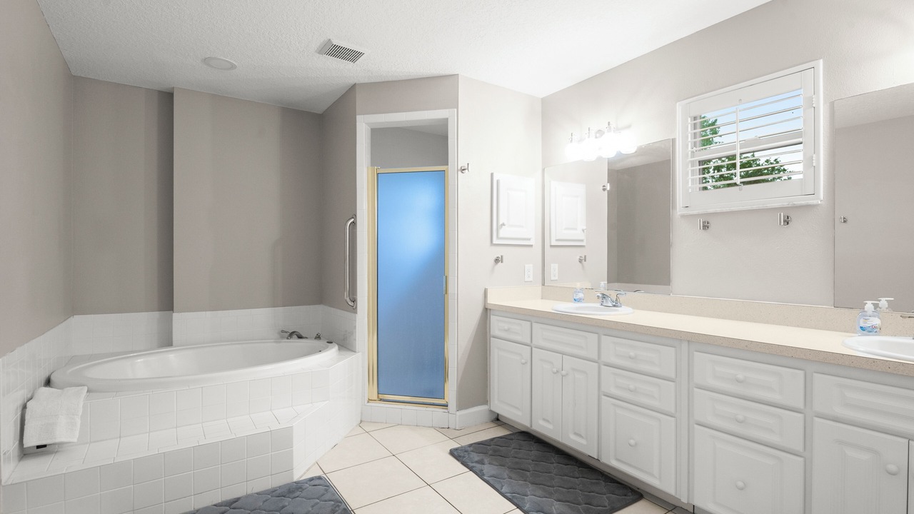 Photo of Bathroom in Hyde Park