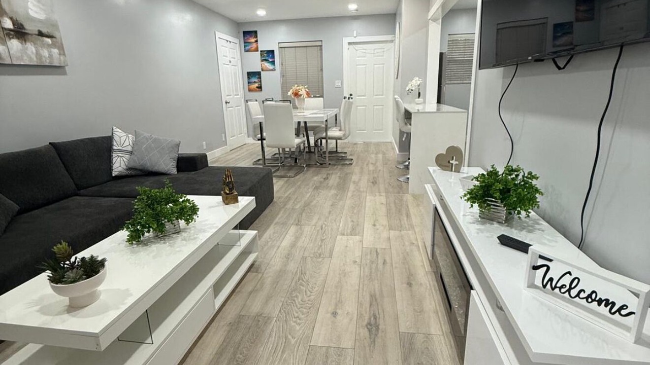 Photo of Livingroom in Central Fort Lauderdale