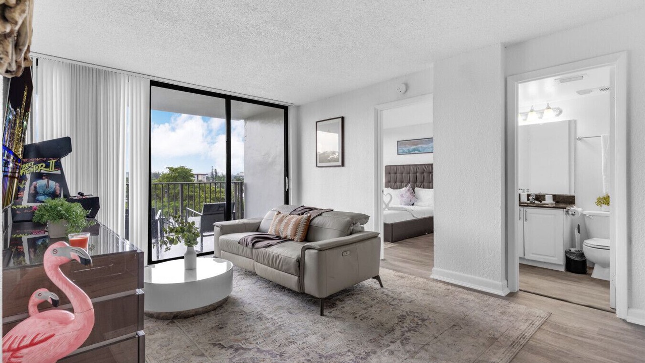 Photo of Livingroom in North Miami